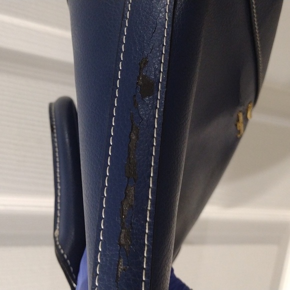 Samantha Thavasa Blue Leather Shoulder Bag - Zipper Closure - Gold Hardware - Picture 9 of 15